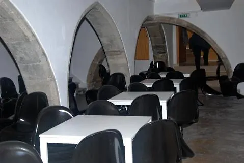 Be Coimbra Hostels Portugal